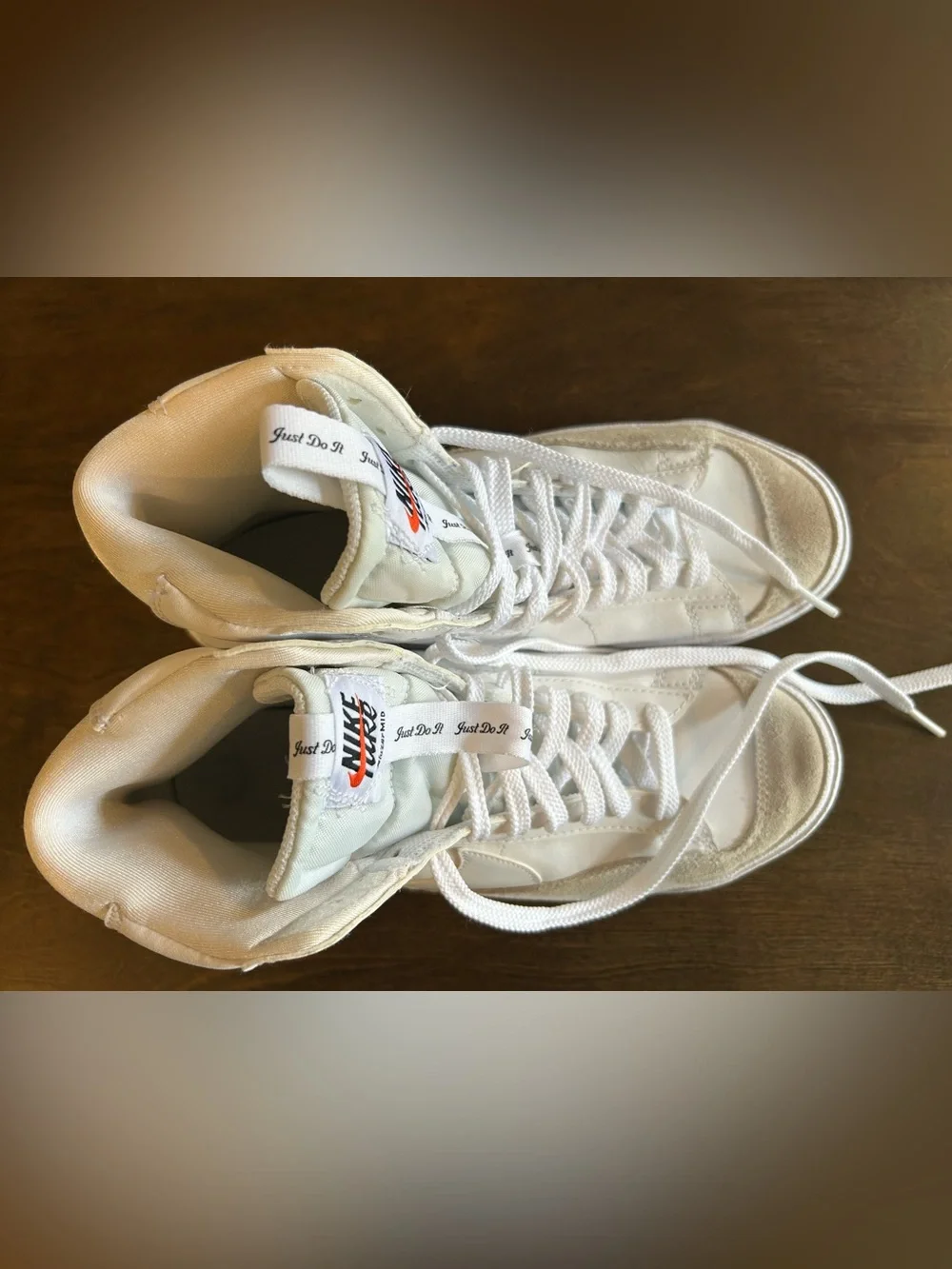 Nike Blazer ‘77 Youth Sz 6.5 White High-Top Sneakers with Subtle Swoosh